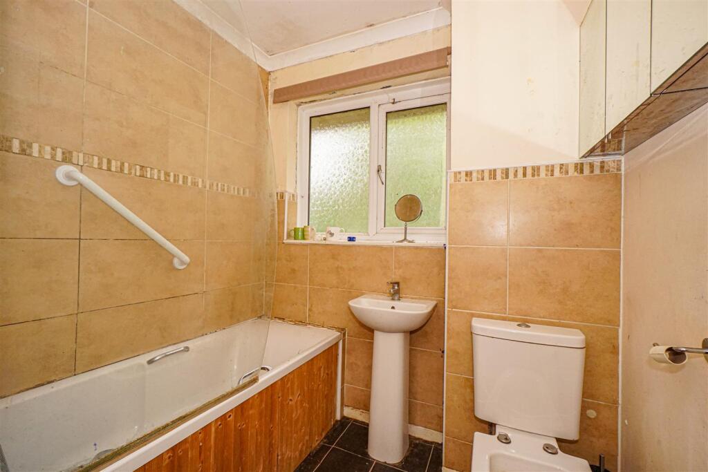 Fairstone Close, Hastings - Image 9