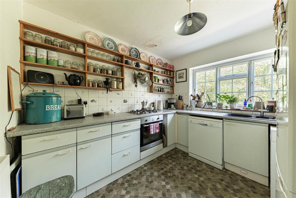 Blean Hill, Blean, Canterbury - Image 15