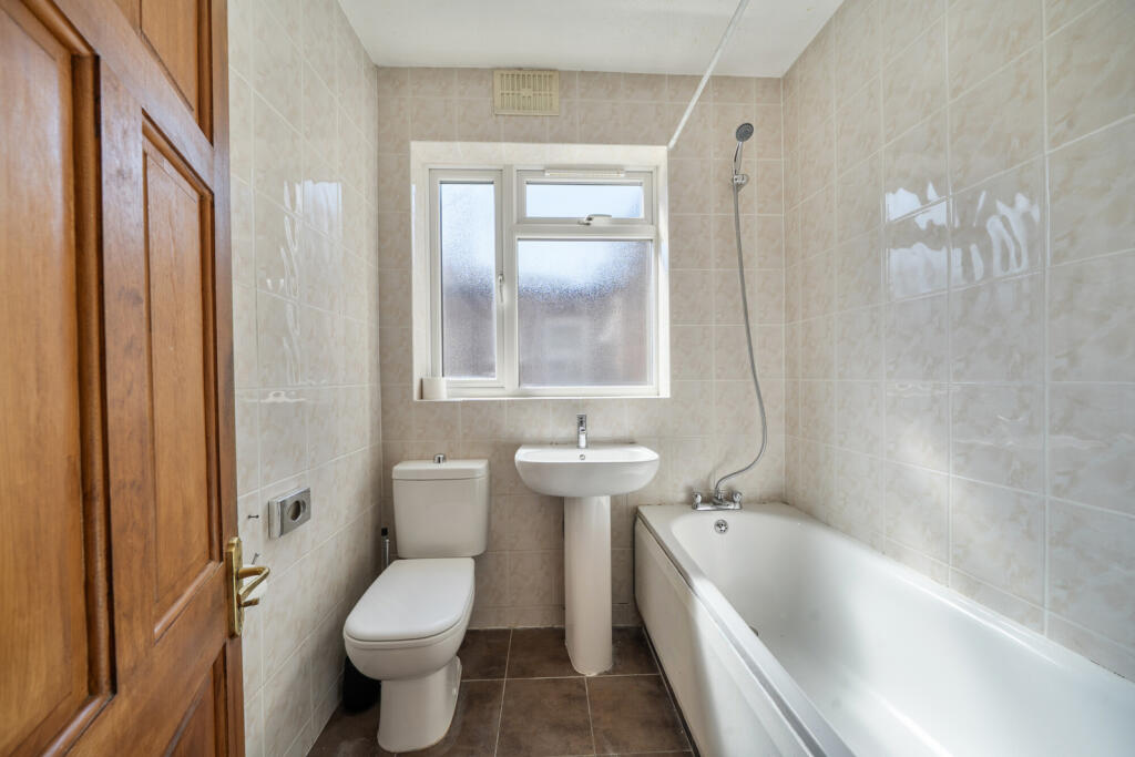 Hamilton Road, Harrow, Middlesex - Image 7