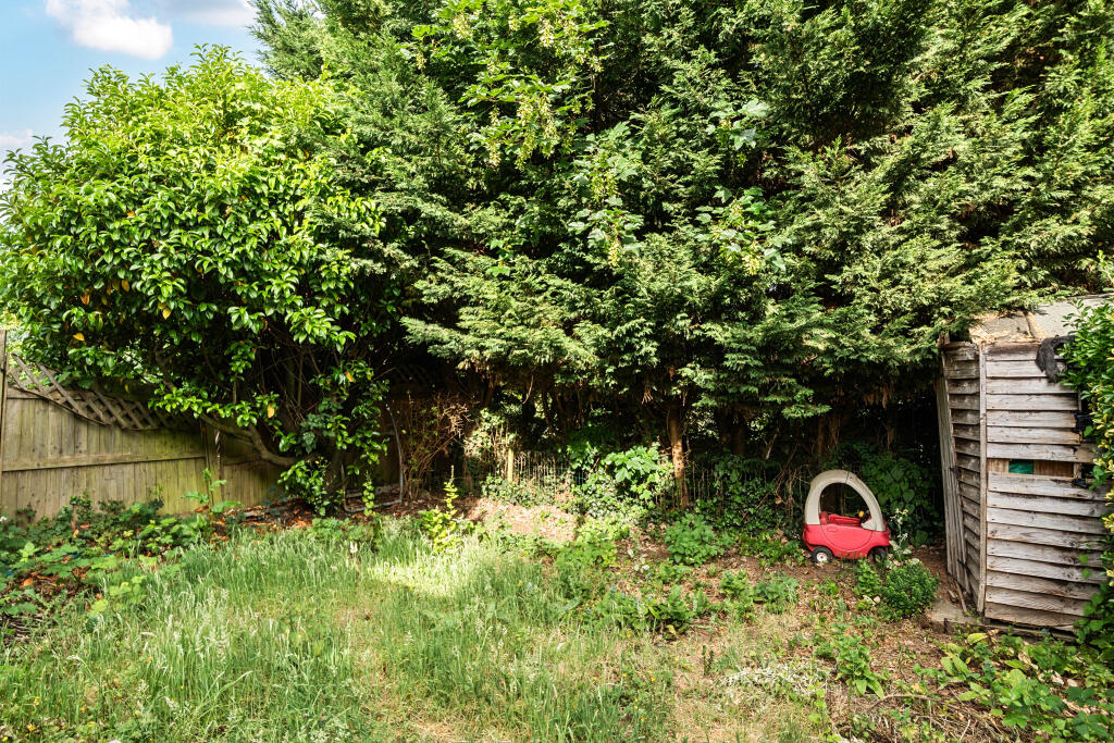 Ridgeview Road, Whetstone, N20 - Image 17