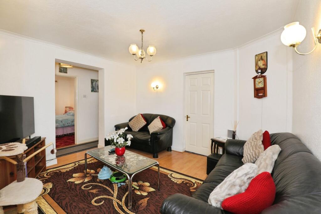 Lowfield Road, London, W3 - Image 5