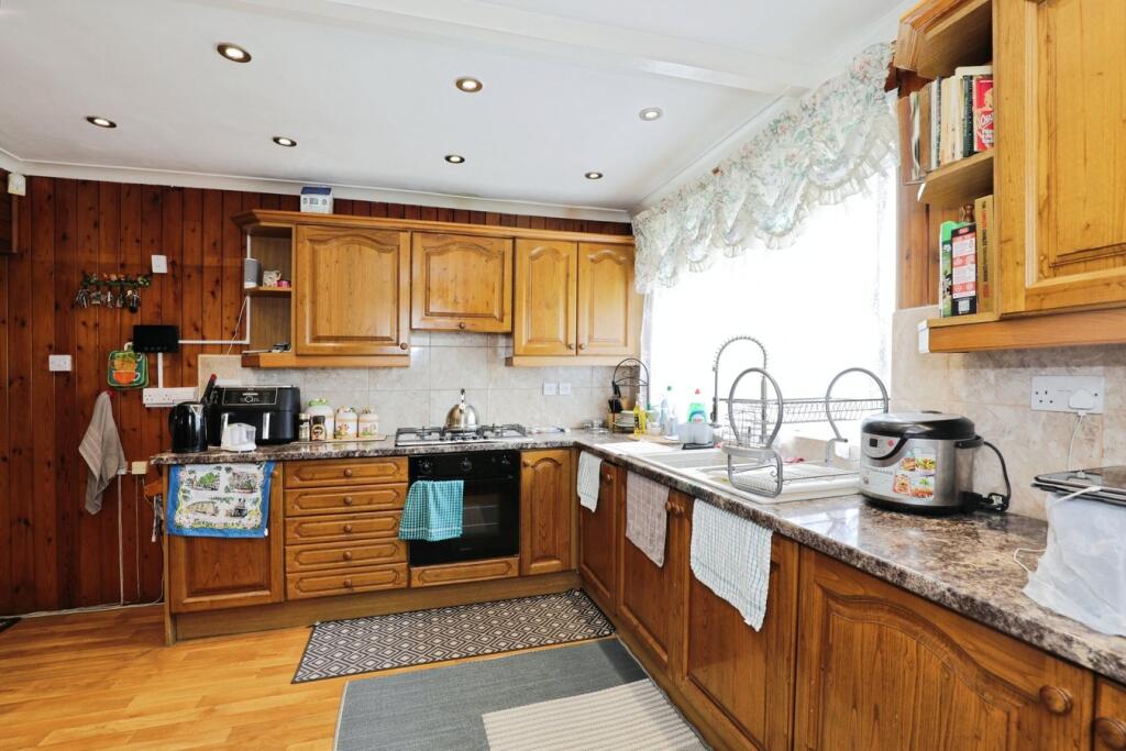 Lowfield Road, London, W3 - Image 8