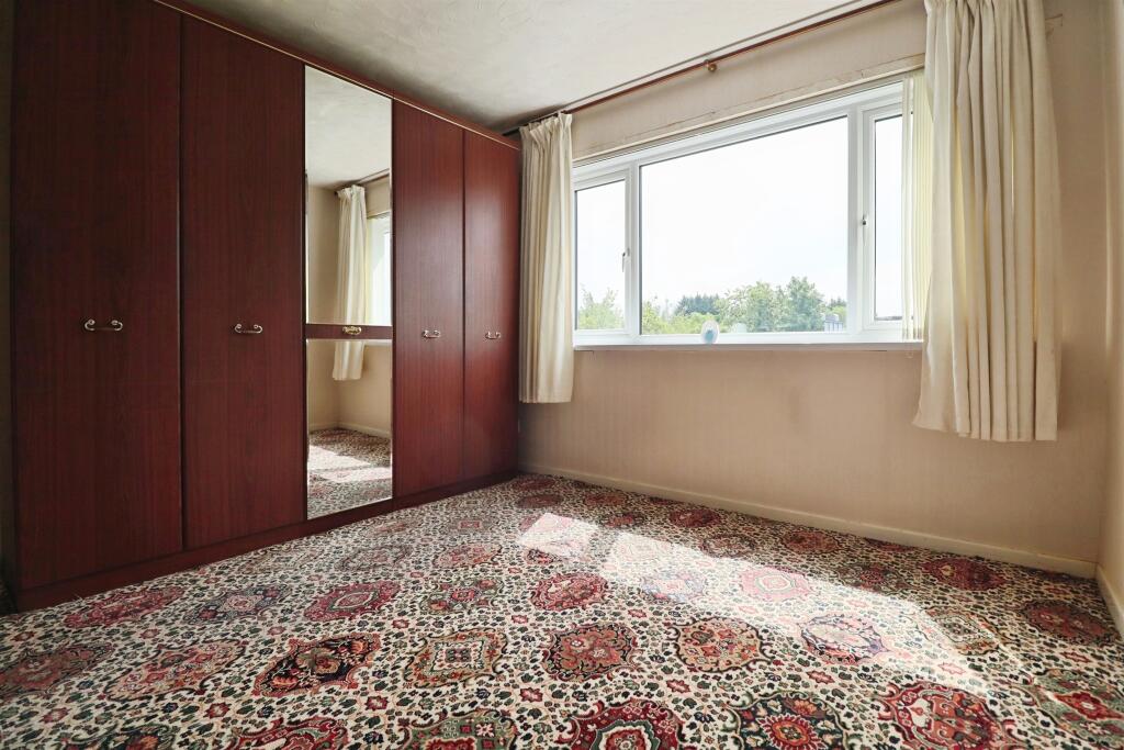 Glen Mavis Way, Barry - Image 14