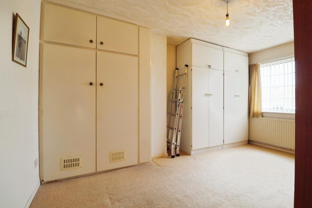 Glen Mavis Way, Barry - Image 15