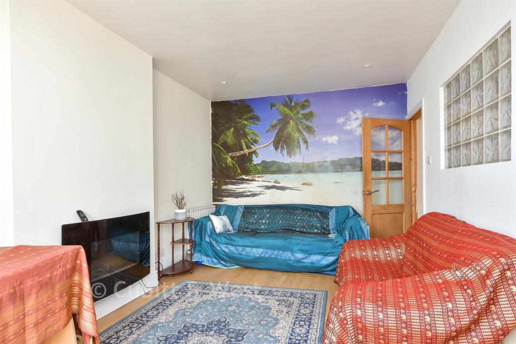 Eskbank Avenue, Brighton, East Sussex - Image 5