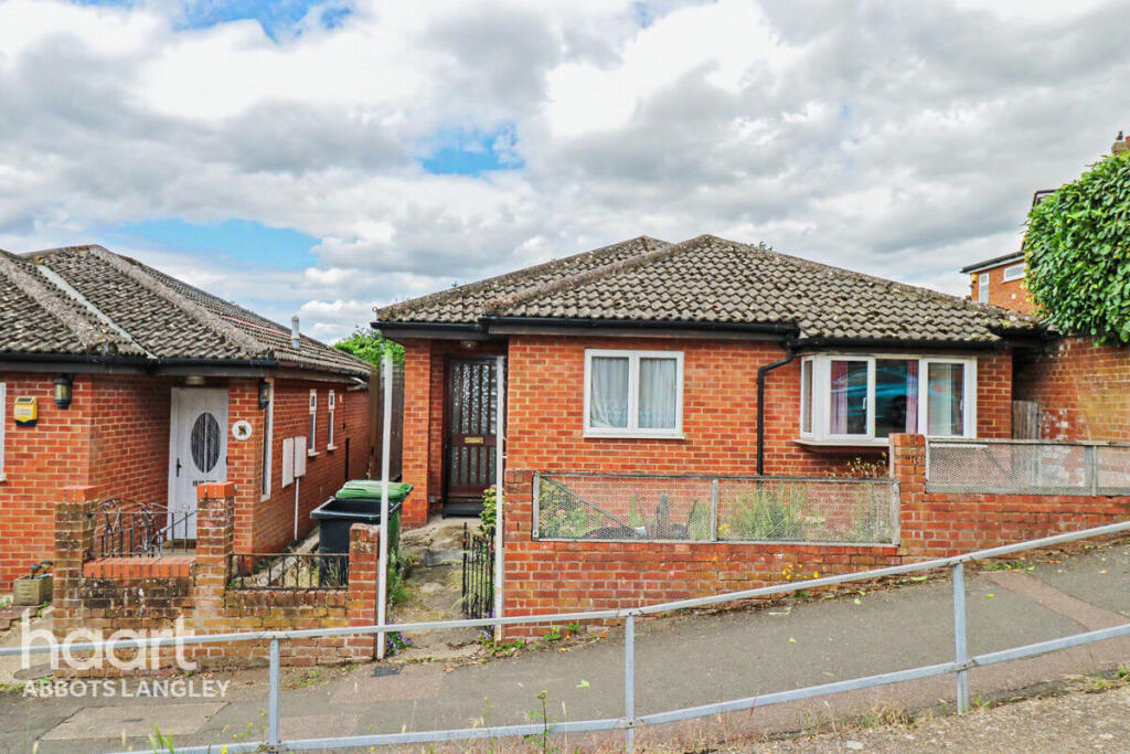 Fairway Court, Hemel Hempstead - Image 2