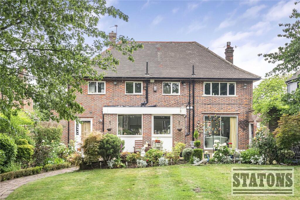 Mymms Drive, Brookmans Park, Hertfordshire, AL9 - Image 6