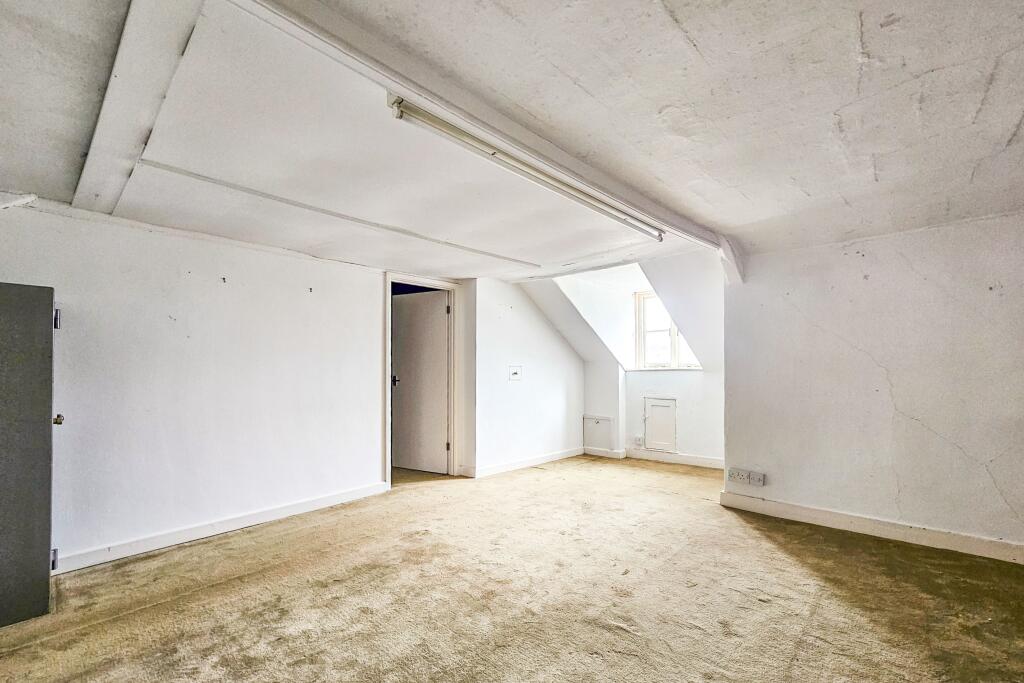 2 Union Terrace, Barnstaple, Devon, EX32 9AB - Image 17