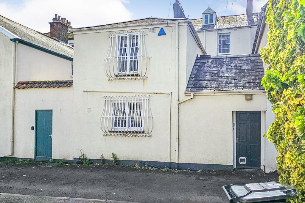 2 Union Terrace, Barnstaple, Devon, EX32 9AB - Image 18