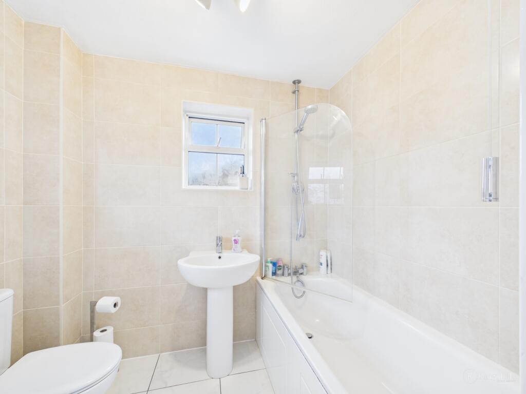 Hill Farm Way, Hazlemere, High Wycombe, Buckinghamshire, HP15 7SY - Image 10