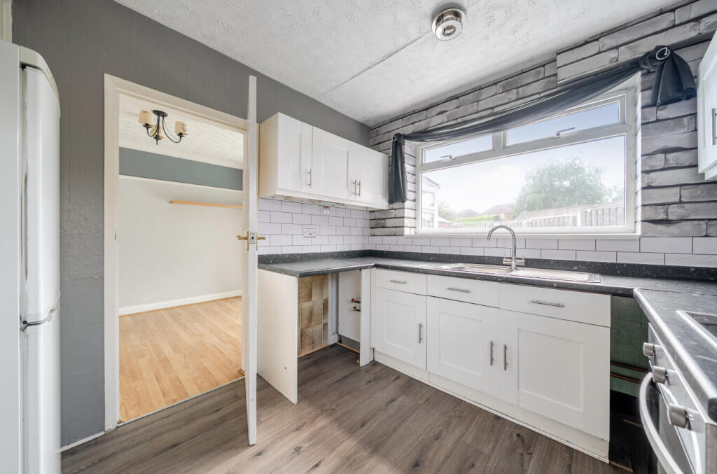 Manston Avenue, Cross Gates, Leeds, LS15 - Image 19