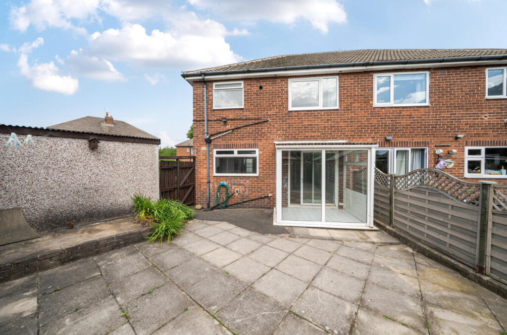 Manston Avenue, Cross Gates, Leeds, LS15 - Image 8