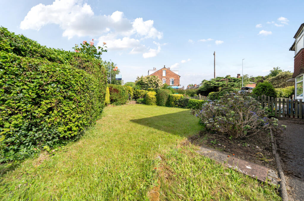 Manston Avenue, Cross Gates, Leeds, LS15 - Image 9