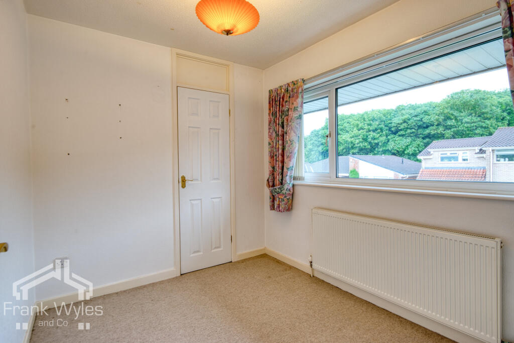 Hall Park Drive, Lytham - Image 10