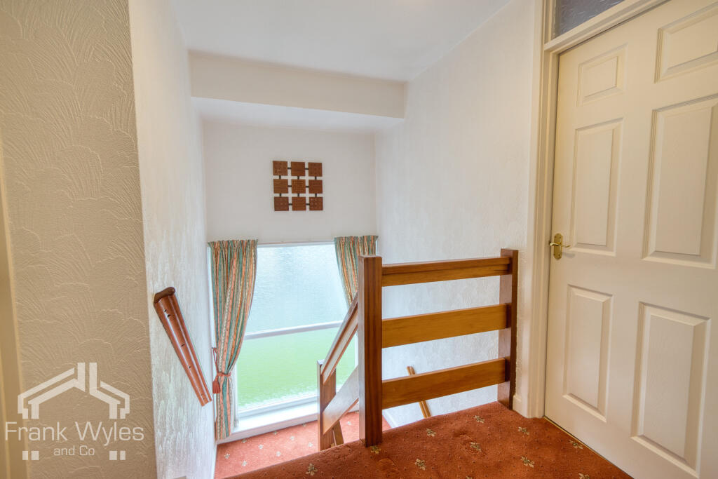 Hall Park Drive, Lytham - Image 19
