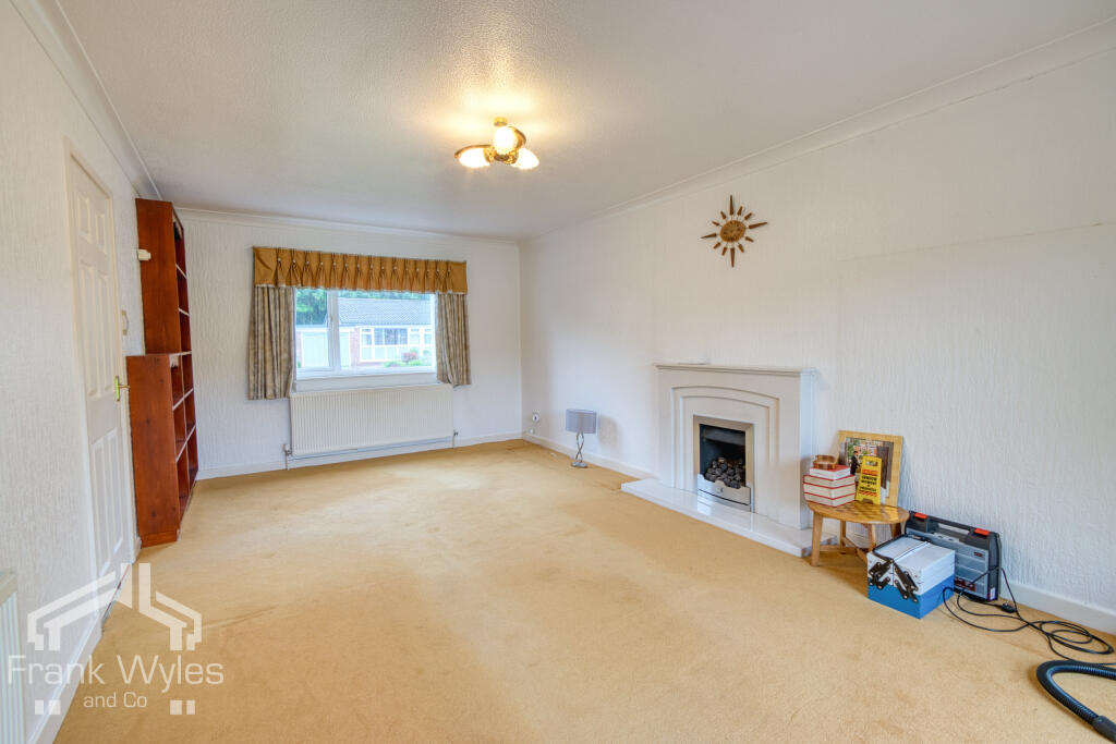 Hall Park Drive, Lytham - Image 3