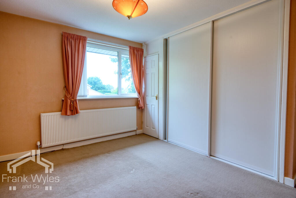 Hall Park Drive, Lytham - Image 8