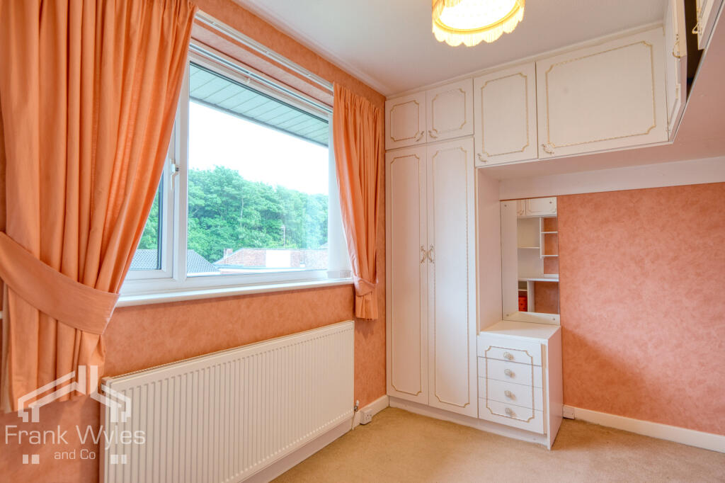 Hall Park Drive, Lytham - Image 9