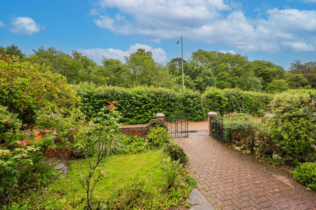 St. Johns Road, Tunbridge Wells - Image 11