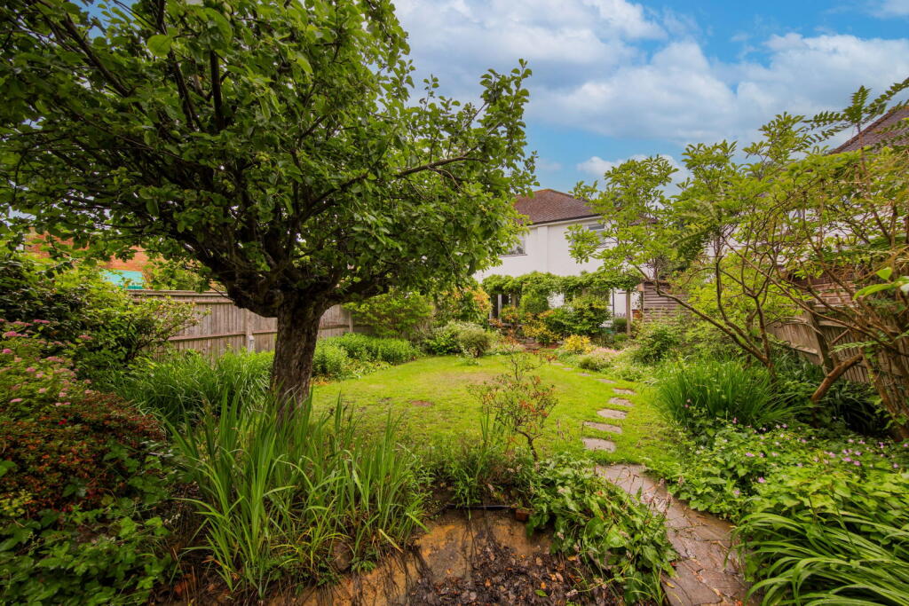 St. Johns Road, Tunbridge Wells - Image 4