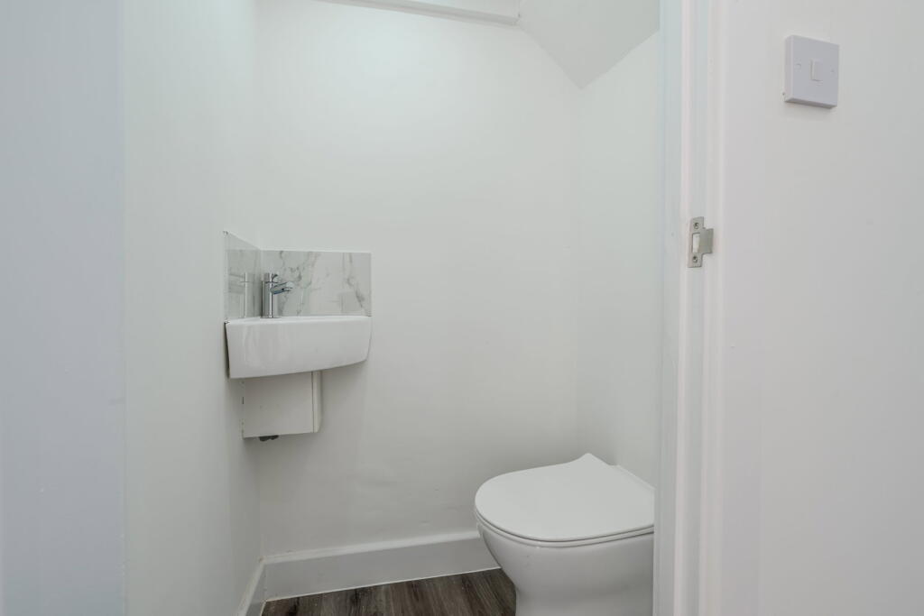 Drake Road,Bloxwich,Walsall,West Midlands,WS3 3LR - Image 7