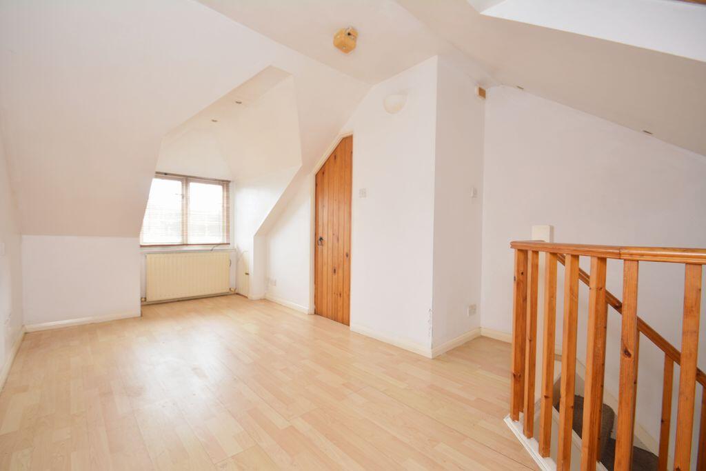 North Road, Queenborough - Image 7