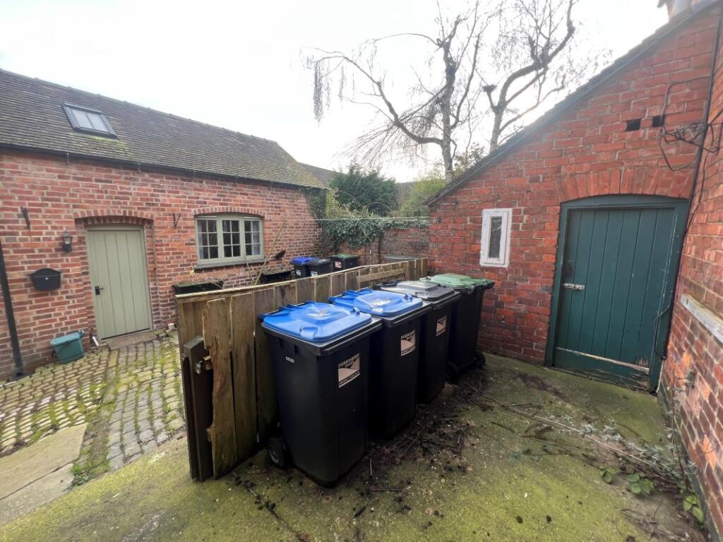 28 King Street, Ashbourne, Derbyshire, DE6 1EA - Image 23