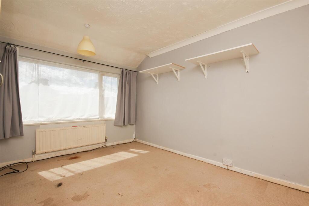Streeton Way, Earls Barton, Northampton - Image 5