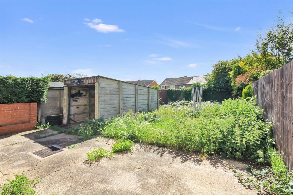 Streeton Way, Earls Barton, Northampton - Image 8