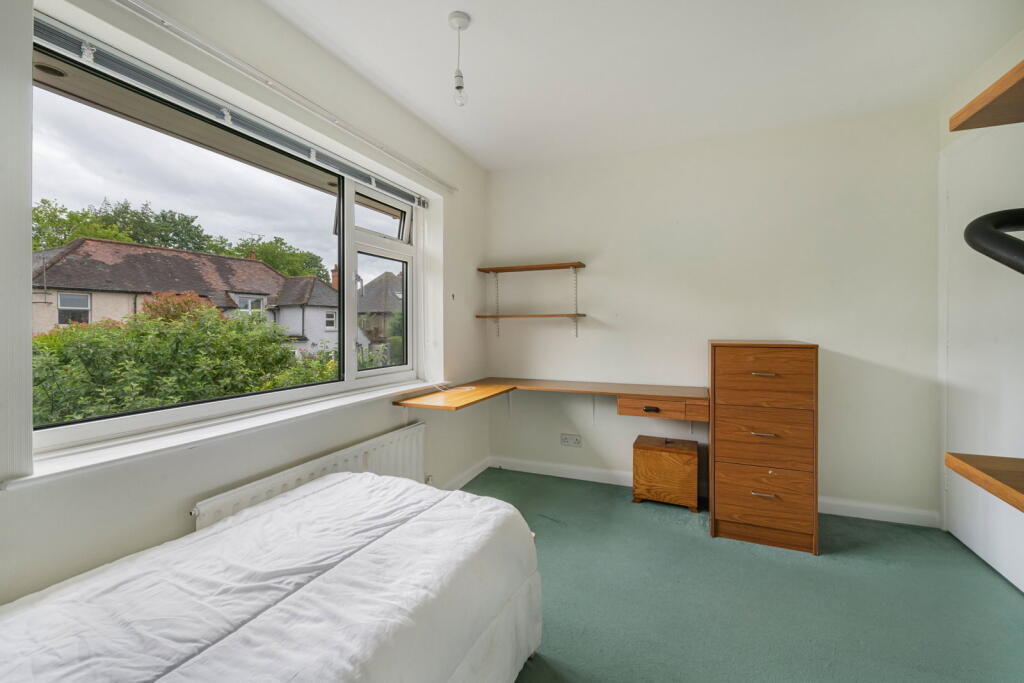 Burwood Close, Merrow, GU1 - Image 7