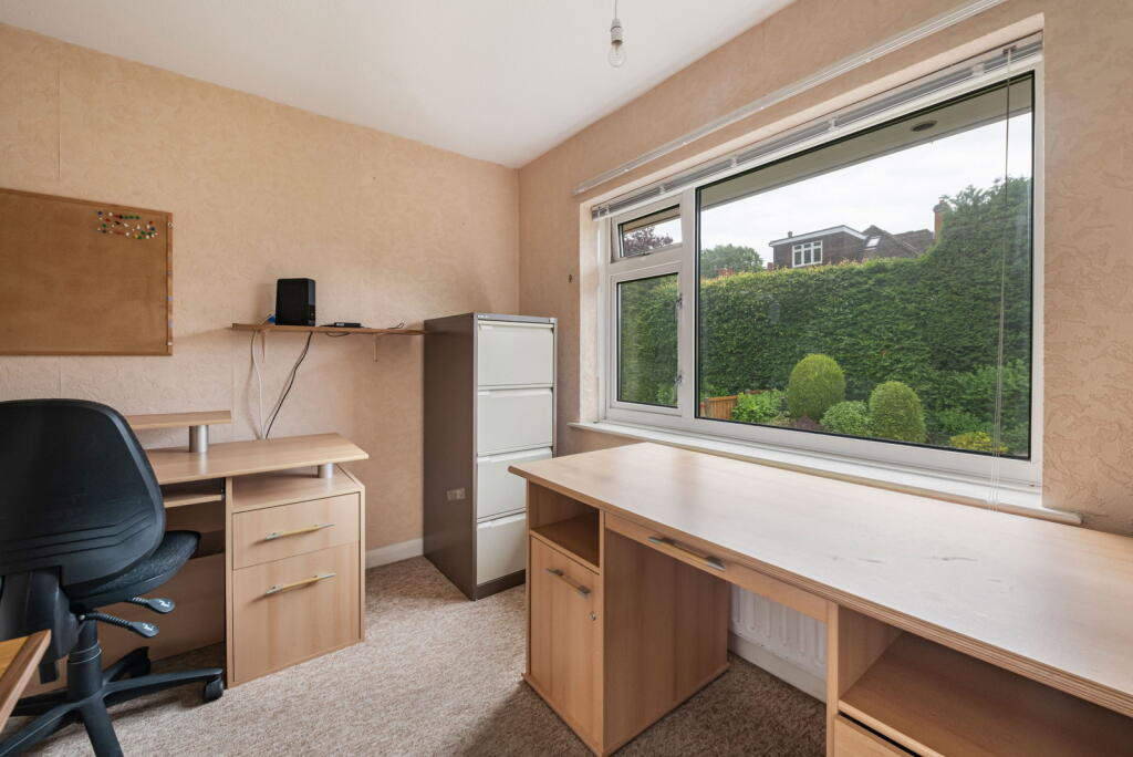 Burwood Close, Merrow, GU1 - Image 9