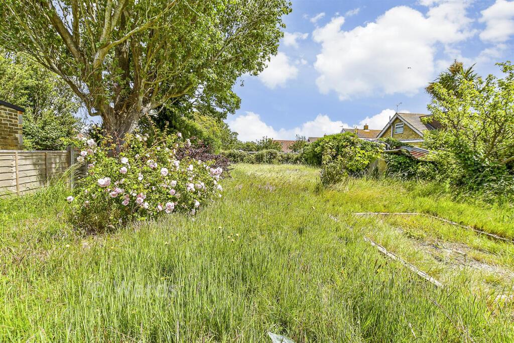 Dunes Road, Greatstone, Kent - Image 2