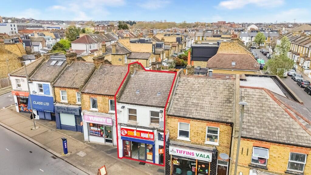 Garratt Lane, London, SW17 - Image 7
