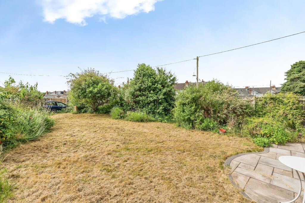 Downs Park Avenue, Totton, Southampton, Hampshire, SO40 - Image 6