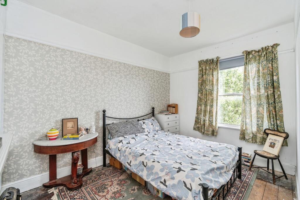 Downs Park Avenue, Totton, Southampton, Hampshire, SO40 - Image 9