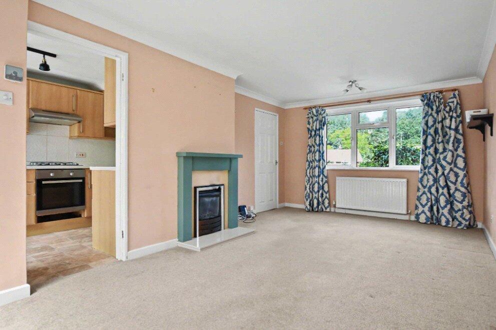 Fox Road, Lower Bourne, Farnham, Surrey, GU10 - Image 3