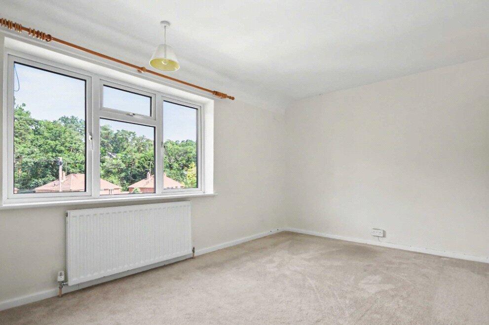 Fox Road, Lower Bourne, Farnham, Surrey, GU10 - Image 7