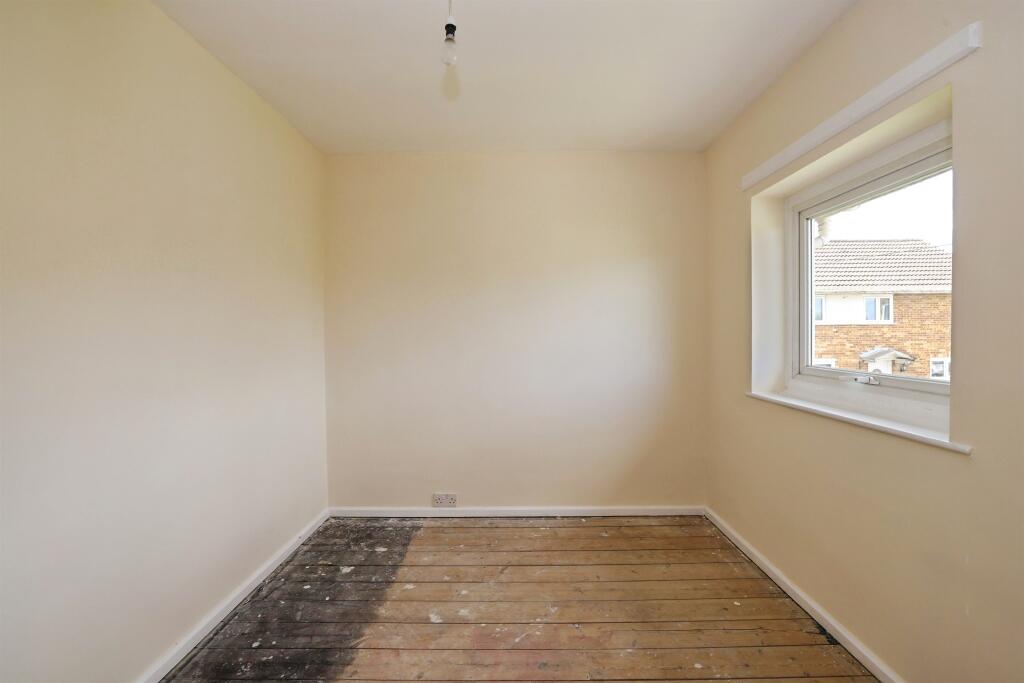 Anne Crescent, Durrington, Salisbury - Image 10