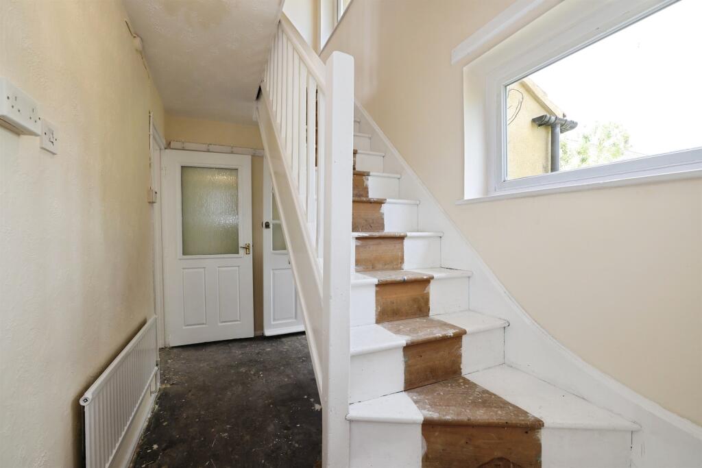 Anne Crescent, Durrington, Salisbury - Image 22