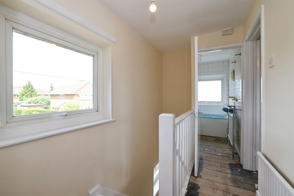 Anne Crescent, Durrington, Salisbury - Image 23