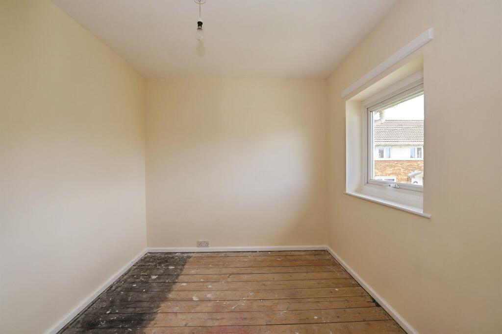 Anne Crescent, Durrington, Salisbury - Image 24