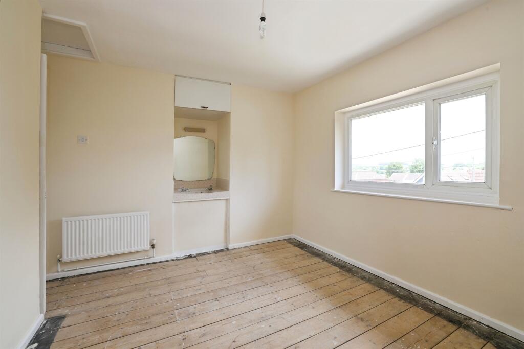 Anne Crescent, Durrington, Salisbury - Image 25