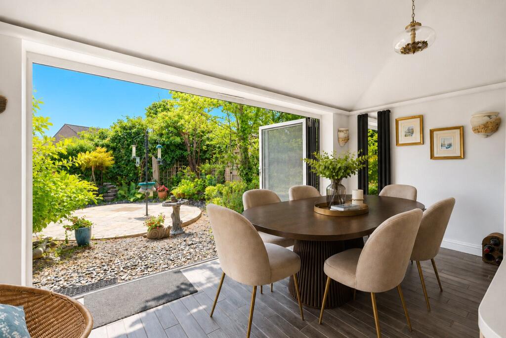 Cedar Drive, Sunningdale, Berkshire, SL5 - Image 3