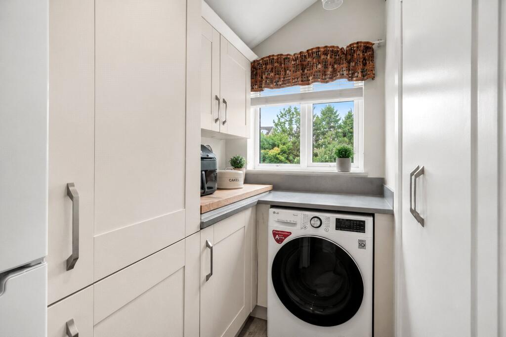 Cedar Drive, Sunningdale, Berkshire, SL5 - Image 6