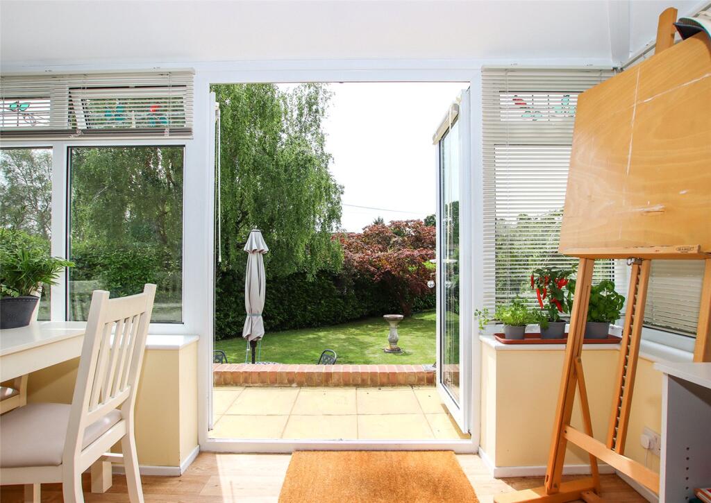 Belmore Road, Lymington, Hampshire, SO41 - Image 11