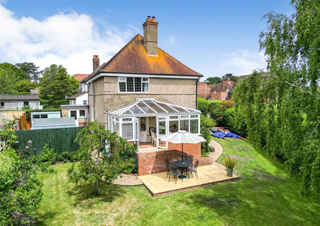 Belmore Road, Lymington, Hampshire, SO41 - Image 13