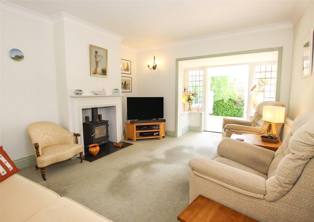 Belmore Road, Lymington, Hampshire, SO41 - Image 4