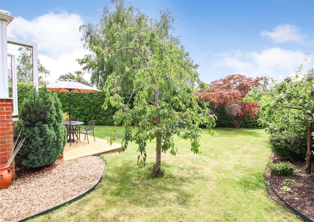 Belmore Road, Lymington, Hampshire, SO41 - Image 6