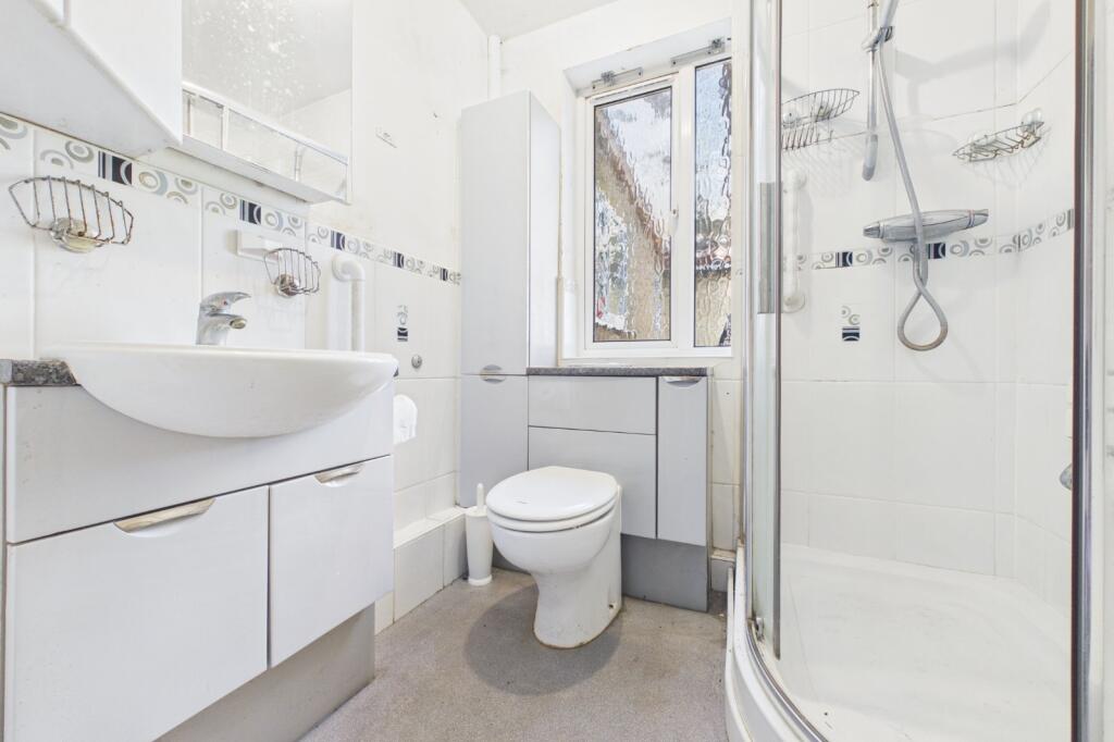 Sandhurst Road, Finchampstead, Wokingham, Berkshire, RG40 - Image 15