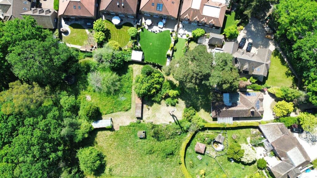 Sandhurst Road, Finchampstead, Wokingham, Berkshire, RG40 - Image 2